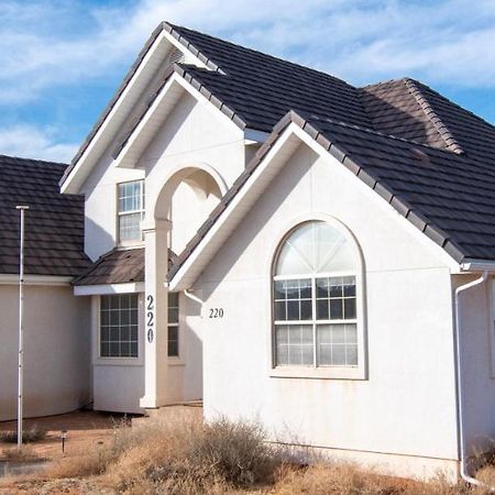Wahweap Ranch - 8-Bedroom Lake Powell Vacation House Page Extérieur photo